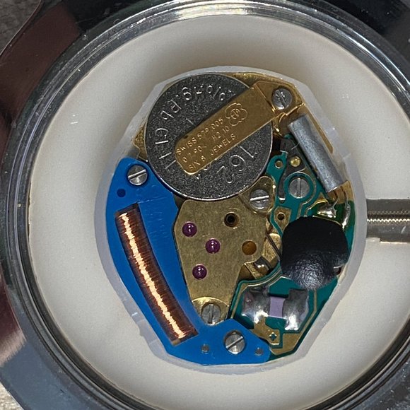 Giorgio of Beverly Hills Swiss Made Luxury Watch - Picture 12 of 13